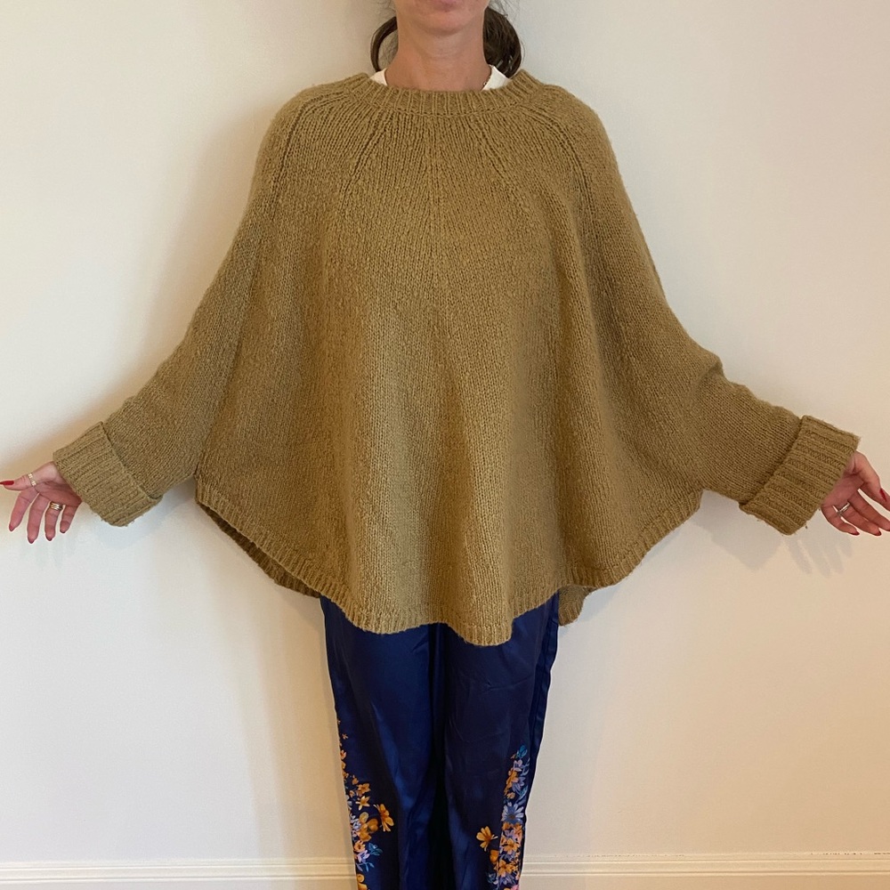 Michael Kors Camel Cape - Sz S/M